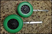 Click image for larger version

Name:	Transom wheels green.jpg
Views:	140
Size:	158.0 KB
ID:	129944