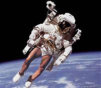 Click image for larger version

Name:	space_walk.jpg
Views:	861
Size:	60.3 KB
ID:	13859