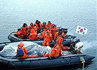 Click image for larger version

Name:	marine_rubber_boat1.jpg
Views:	396
Size:	26.3 KB
ID:	14218