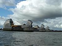 Click image for larger version

Name:	thames6.JPG
Views:	400
Size:	51.4 KB
ID:	14741