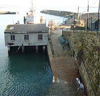 Click image for larger version

Name:	newlyn.jpg
Views:	174
Size:	72.3 KB
ID:	16200