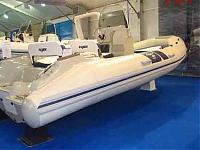 Click image for larger version

Name:	Boatshow0047 small.jpg
Views:	232
Size:	29.1 KB
ID:	9083