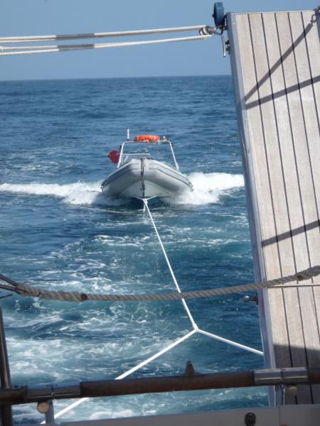 No Problem towing Innie at 10 Knots