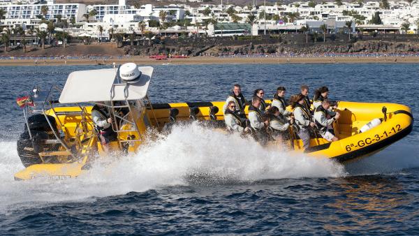 Waverider Just off Puerto del carmen beach in Lanzarote. Parker 1000 Baltic. www.waveriderlanzarote.com