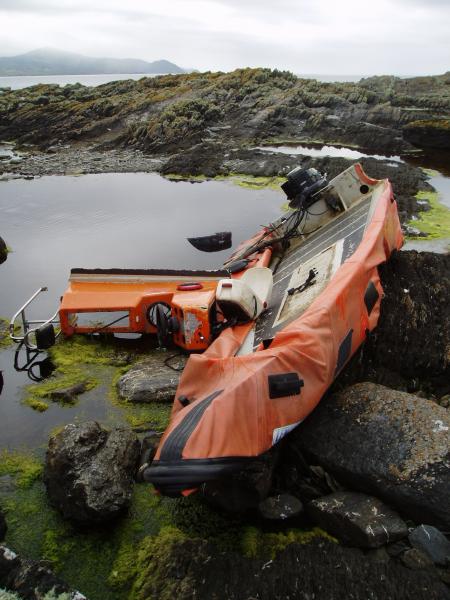 Lencraft also lost on Carbery Island. Again not mine but scary to see what happens to a boat going on the rocks. I reckon after seeing this, swim clear if you find yourself drifting ashore in a breaking sea.