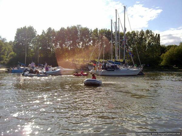 1st Sib outing of the year - pottering about between boats.